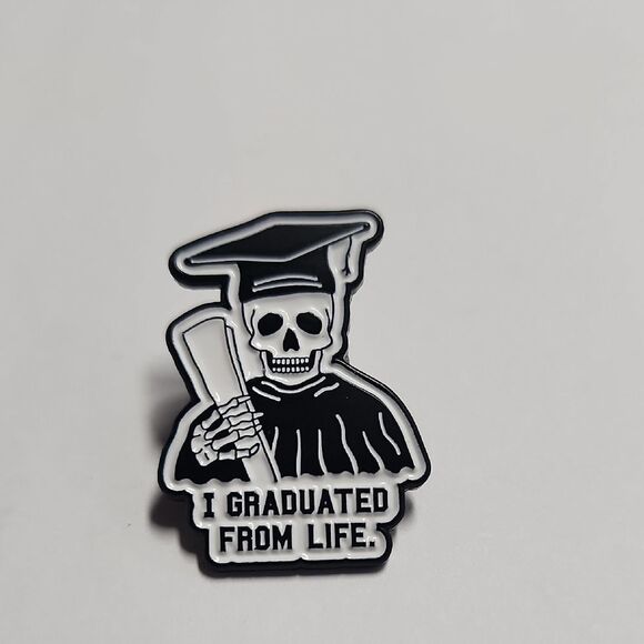 Black and White Graduation Skull Pin - Picture 1 of 3